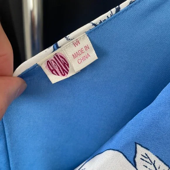 Vintage floral off shoulder blue / white floral jumpsuit (L) - Picture 2 of 6